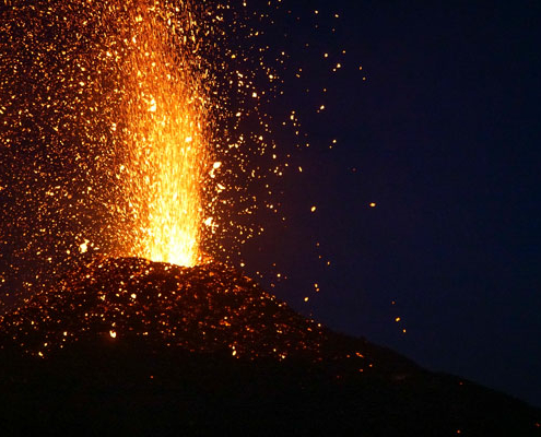 Etna Stromboli eruption safe